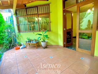 Foto 10 de LINDA CASA EN VENTA CON AMPLIO JARDIN Y TERRAZA EN URB. LAS LOMAS DE LA MOLINA