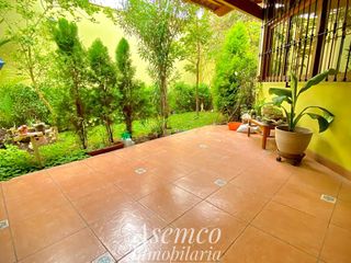 Foto 11 de LINDA CASA EN VENTA CON AMPLIO JARDIN Y TERRAZA EN URB. LAS LOMAS DE LA MOLINA