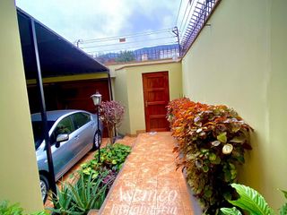 Foto 29 de LINDA CASA EN VENTA CON AMPLIO JARDIN Y TERRAZA EN URB. LAS LOMAS DE LA MOLINA