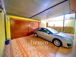 Foto 30 de LINDA CASA EN VENTA CON AMPLIO JARDIN Y TERRAZA EN URB. LAS LOMAS DE LA MOLINA