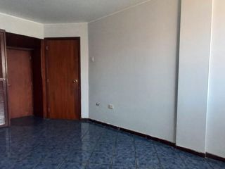 Foto 4 de ALQUILO CASA URB. ALTAMIRA