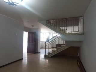 Foto 18 de ALQUILO CASA URB. ALTAMIRA
