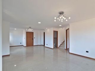 Foto 11 de Departamento dúplex  Cuenca en Venta