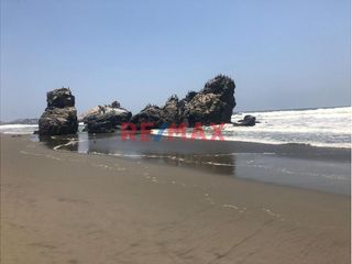 Foto 6 de Venta De Casa De Playa A 10 Min De Cerro Azul