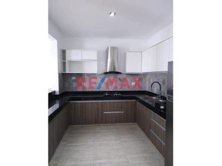 Foto 11 de Venta De Casa De Playa A 10 Min De Cerro Azul
