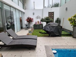 Foto 3 de Departamento Amoblado y Equipado 2 Dormitorios con Piscina y Jardín En Alquiler en San Isidro