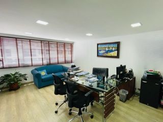 Foto 3 de ESPECTACULAR CASA COMERCIAL O VIVIENDA  EN PONTEVEDRA