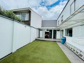 Foto 23 de ESPECTACULAR CASA COMERCIAL O VIVIENDA  EN PONTEVEDRA