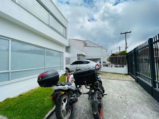 Foto 25 de ESPECTACULAR CASA COMERCIAL O VIVIENDA  EN PONTEVEDRA