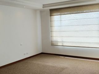 DEPARTAMENTO EN VENTA 168 m2 MAS DOS PARQUEADEROS