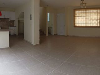 Foto 4 de casa de venta en manta zona norte