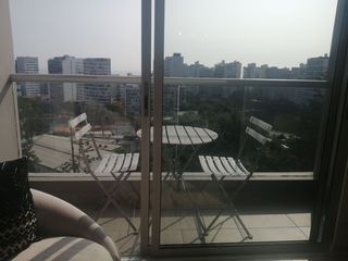 Foto 21 de Venta de Departamento Dos Dormitorios, Cochera, en Barranco Límite con Miraflores