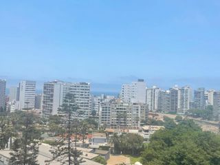 Foto 23 de Venta de Departamento Dos Dormitorios, Cochera, en Barranco Límite con Miraflores