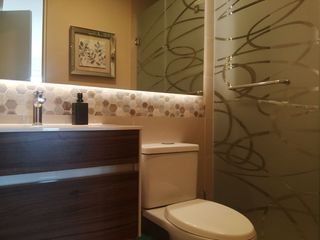 Foto 14 de Venta de Departamento Dos Dormitorios, Cochera, en Barranco Límite con Miraflores