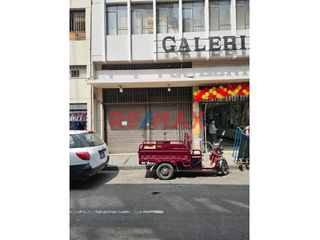 Foto 2 de 🔹 ¡OPORTUNIDAD ÚNICA! VENTA DE LOCAL COMERCIAL PUERTA A CALLE EN GALERÍA CENTRAL 🔹