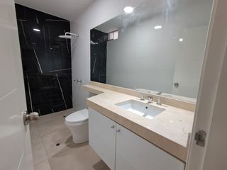 Foto 9 de No Paga Alcabala! Venta de Departamento de Estreno Tres Dormitorios en Mayorazgo – Ate, Límite con La Molina