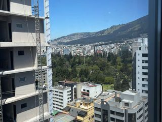 Foto 4 de Renta de Departamento Amoblado por Estrenar, Av. República del Salvador, piscina rooftop, edificio con generador eléctrico.