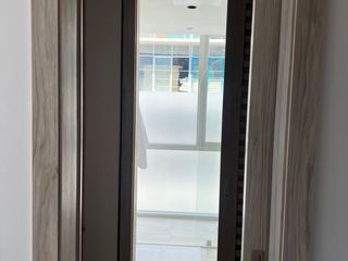 Foto 11 de Renta de Departamento Amoblado por Estrenar, Av. República del Salvador, piscina rooftop, edificio con generador eléctrico.