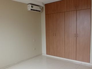 Foto 2 de Vendo o alquilo departamento en Urbanización San Sebastian