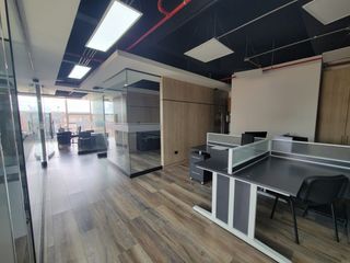 Foto 11 de Oficina en venta en Mazuren, Bogotá