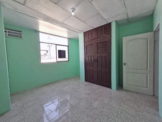 Foto 18 de Venta de Departamento esquinero tercer piso alto, Avenida del Ejército y Colón, Centro de Guayaquil