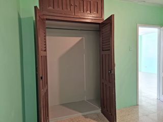 Foto 23 de Venta de Departamento esquinero tercer piso alto, Avenida del Ejército y Colón, Centro de Guayaquil