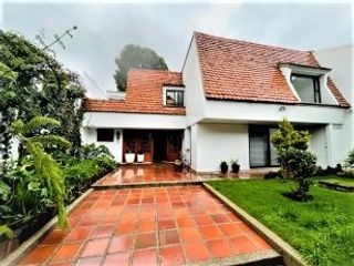 Foto 28 de VENDO  CASA EN SANTA ANA ORIENTEAL 797 M2