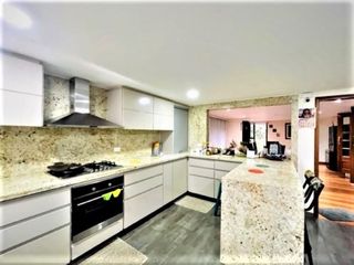 Foto 22 de VENDO  CASA EN SANTA ANA ORIENTEAL 797 M2