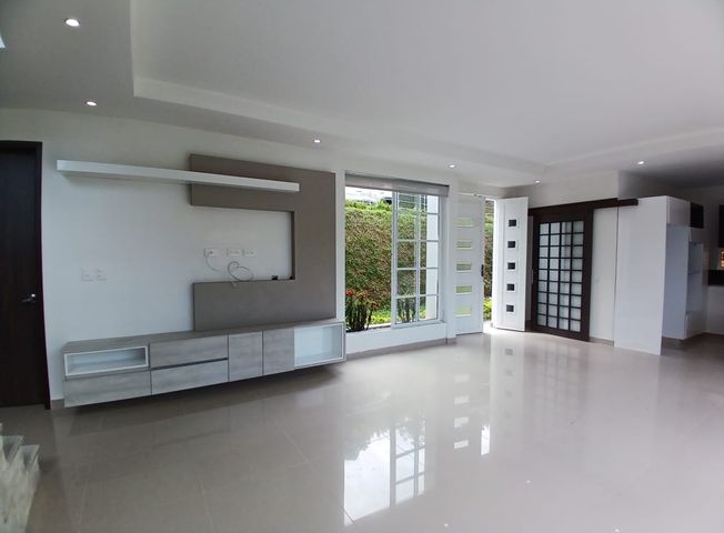 Casa en arriendo en San Jose Sur