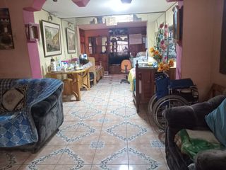 Foto 6 de ¡VENTA! CASA DE 150m2 FRENTE A PARQUE - COMAS🌻🌻🌻