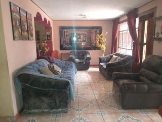 Foto 7 de ¡VENTA! CASA DE 150m2 FRENTE A PARQUE - COMAS🌻🌻🌻