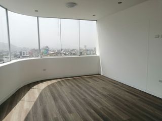 Foto 3 de Departamento en Venta en Mayorazgo, Límite con La Molina, 3 dormitorios, Vista a Parque