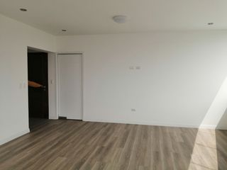 Foto 4 de Departamento en Venta en Mayorazgo, Límite con La Molina, 3 dormitorios, Vista a Parque