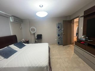 Departamento en venta en la urb. Las Cumbres - Ceibos