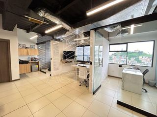 Foto 1 de Oficina de Oportunidad en Venta, Edificio Emporium, Sector Puerto Santa Ana