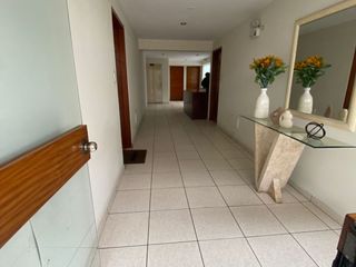 Foto 3 de Venta de lindo departamento dúplex en Aurora Miraflores