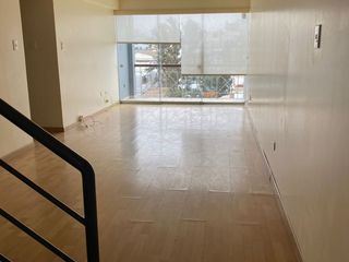 Foto 8 de Venta de lindo departamento dúplex en Aurora Miraflores