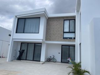 Foto 4 de casa de venta en manta zona sur