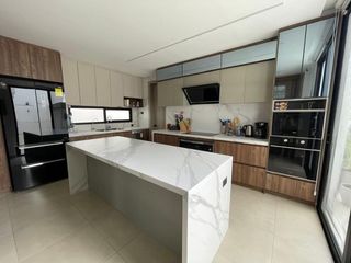 Foto 12 de casa de venta en manta zona sur