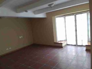 ALQUILER DE PREDIO COMERCIAL (CASA) SURCO.