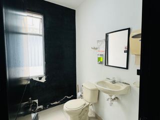 Foto 5 de Local Comercial en Arriendo ubicado en los Alpes