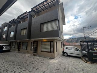 Foto 2 de EN VENTA HERMOSA CASA A ESTRENAR UBICADA CERCA DE SAN BLAS