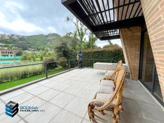 Foto 13 de CASA CON EXCELENTE  VISTA HACIA EL LAGO.  SUPERMODERNA -  CLUB APOSENTOS (BRICEÑO)