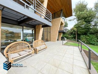 Foto 15 de CASA CON EXCELENTE  VISTA HACIA EL LAGO.  SUPERMODERNA -  CLUB APOSENTOS (BRICEÑO)