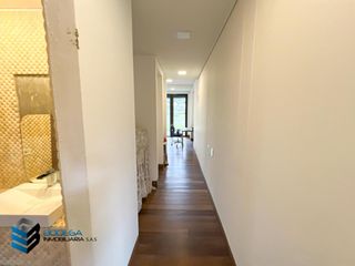 Foto 19 de CASA CON EXCELENTE  VISTA HACIA EL LAGO.  SUPERMODERNA -  CLUB APOSENTOS (BRICEÑO)