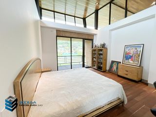 Foto 34 de CASA CON EXCELENTE  VISTA HACIA EL LAGO.  SUPERMODERNA -  CLUB APOSENTOS (BRICEÑO)