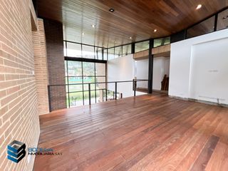 Foto 28 de CASA CON EXCELENTE  VISTA HACIA EL LAGO.  SUPERMODERNA -  CLUB APOSENTOS (BRICEÑO)