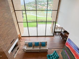 Foto 29 de CASA CON EXCELENTE  VISTA HACIA EL LAGO.  SUPERMODERNA -  CLUB APOSENTOS (BRICEÑO)