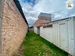 Foto 1 de SOLÍS VENDE TERRENO EN AV. HÉROES DE CENEPA