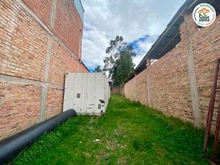 Foto 8 de SOLÍS VENDE TERRENO EN AV. HÉROES DE CENEPA